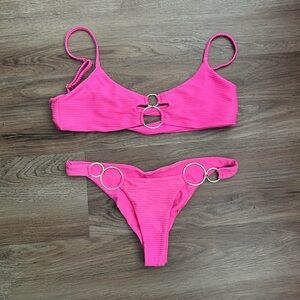 Beach Bunny | Vibrant Pink Bikini with Ring Accents | Size Large